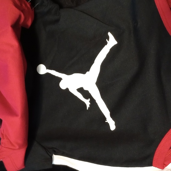 3 pack Jordan body suit - Picture 2 of 6